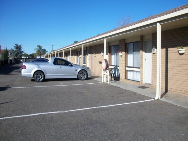 VIC_ Country Home Motor Inn5